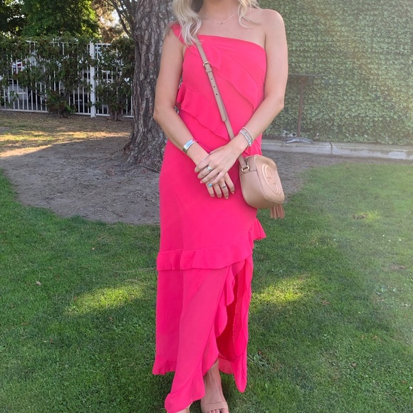 beautiful pink long dress - Picture 2 of 2